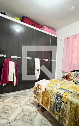 Casa à venda com 240m², 5 quartos e 3 vagas Casa à venda com 240m², 5 quartos e 3 vagasCasa 1- Quarto 1