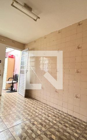 Casa à venda com 240m², 5 quartos e 3 vagas Casa à venda com 240m², 5 quartos e 3 vagasCasa 5 - Cozinha
