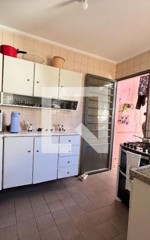 Casa à venda com 240m², 5 quartos e 3 vagas Casa à venda com 240m², 5 quartos e 3 vagasCasa 4 - Cozinha