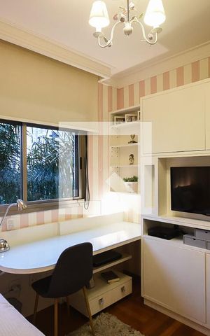 Apartamento à venda com 212m², 3 quartos e 4 vagasSuíte 1
