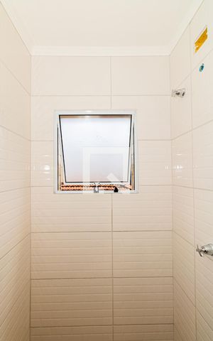 Casa de condomínio à venda com 80m², 2 quartos e 1 vaga Casa de condomínio à venda com 80m², 2 quartos e 1 vagaBanheiro da Suíte 2