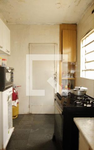 Casa à venda com 202m², 2 quartos e 2 vagasCozinha