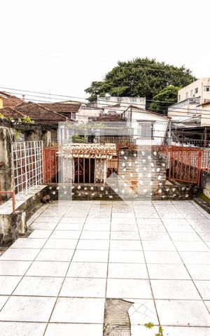 Casa à venda com 202m², 2 quartos e 2 vagasÁrea
