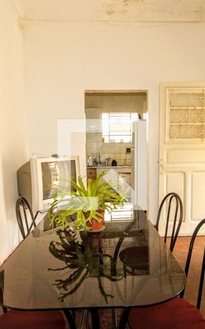Casa à venda com 202m², 2 quartos e 2 vagasSala 1 