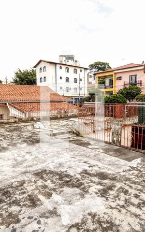 Casa à venda com 202m², 2 quartos e 2 vagasÁrea