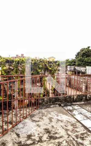 Casa à venda com 202m², 2 quartos e 2 vagasÁrea