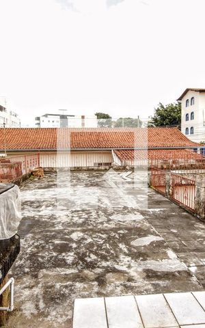 Casa à venda com 202m², 2 quartos e 2 vagasÁrea