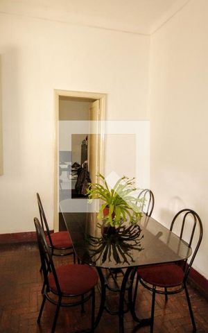 Casa à venda com 202m², 2 quartos e 2 vagasSala 1