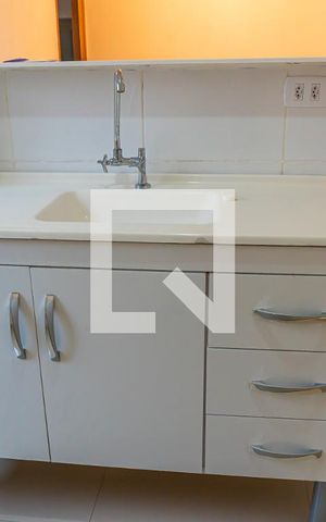 Apartamento para alugar com 48m², 2 quartos e 1 vaga Apartamento para alugar com 48m², 2 quartos e 1 vagaCozinha e Área de Serviço