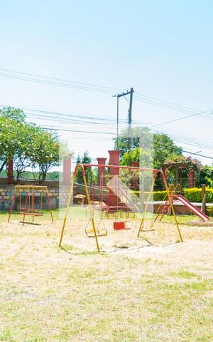 Apartamento à venda com 111m², 2 quartos e 1 vaga Apartamento à venda com 111m², 2 quartos e 1 vagaÁrea comum - Playground