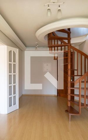 Apartamento à venda com 111m², 2 quartos e 1 vaga Apartamento à venda com 111m², 2 quartos e 1 vagaSala