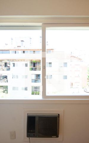 Apartamento à venda com 111m², 2 quartos e 1 vaga Apartamento à venda com 111m², 2 quartos e 1 vagaQuarto 1