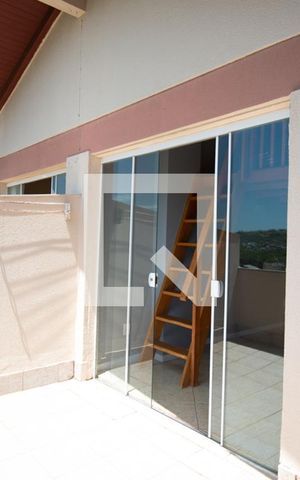 Apartamento à venda com 111m², 2 quartos e 1 vaga Apartamento à venda com 111m², 2 quartos e 1 vagaVaranda