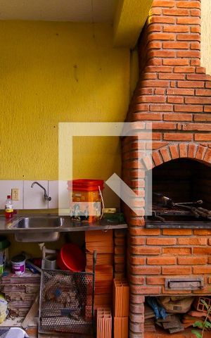 Casa à venda com 130m², 3 quartos e 2 vagas Casa à venda com 130m², 3 quartos e 2 vagasChurrasqueira