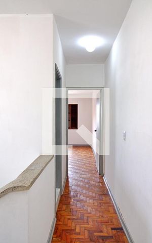 Casa para alugar com 250m², 2 quartos e 4 vagas Casa para alugar com 250m², 2 quartos e 4 vagasCorredor