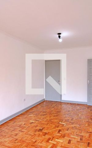 Casa para alugar com 250m², 2 quartos e 4 vagas Casa para alugar com 250m², 2 quartos e 4 vagasSala