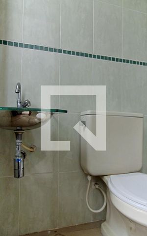 Casa para alugar com 250m², 2 quartos e 4 vagas Casa para alugar com 250m², 2 quartos e 4 vagasEdícula