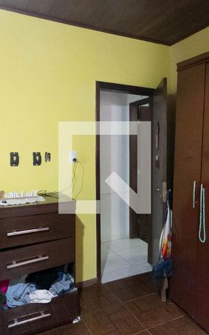 Casa à venda com 240m², 3 quartos e 3 vagas Casa à venda com 240m², 3 quartos e 3 vagasQuarto 2