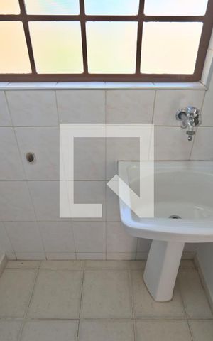 Casa de condomínio para alugar com 59m², 2 quartos e 1 vaga Casa de condomínio para alugar com 59m², 2 quartos e 1 vagaÁrea de Serviço
