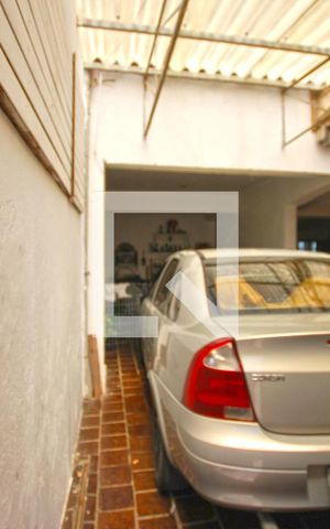Casa à venda com 594m², 5 quartos e 8 vagasGarargem