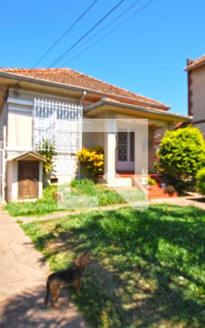 Casa à venda com 594m², 5 quartos e 8 vagasFachada