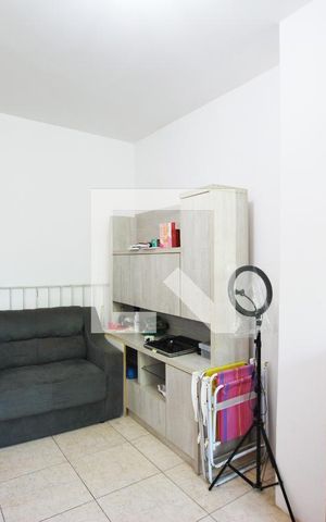 Casa à venda com 594m², 5 quartos e 8 vagasQuarto 2 da casa 2