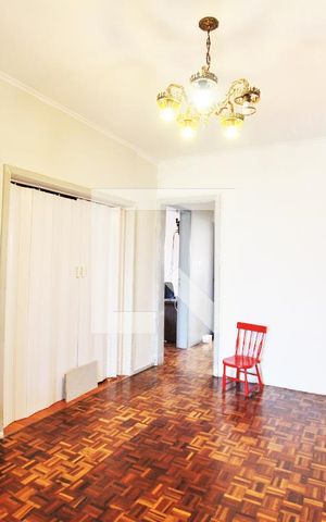 Casa à venda com 594m², 5 quartos e 8 vagasSala 2 - Casa 1