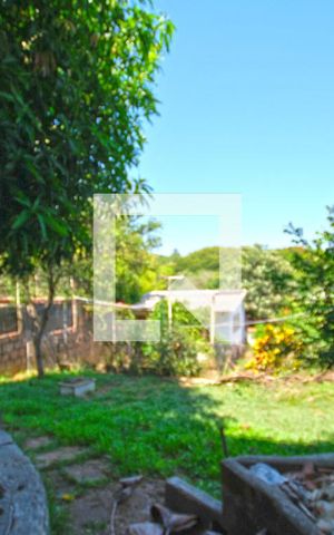Casa à venda com 594m², 5 quartos e 8 vagasQuintal