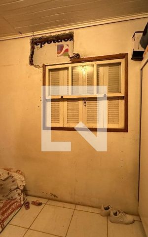 Casa à venda com 300m², 6 quartos e 2 vagasQuarto 2