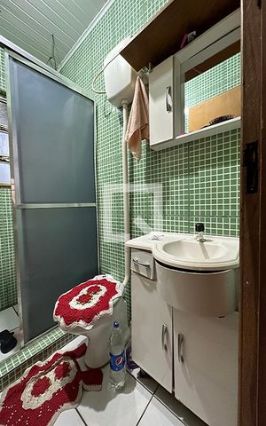 Casa à venda com 300m², 6 quartos e 2 vagasBanheiro