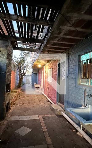 Casa à venda com 300m², 6 quartos e 2 vagasÁrea Externa