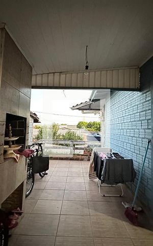 Casa à venda com 300m², 6 quartos e 2 vagasÁrea Externa