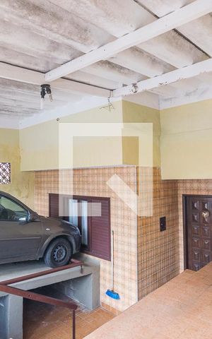 Casa à venda com 231m², 3 quartos e 2 vagas Casa à venda com 231m², 3 quartos e 2 vagasGaragem