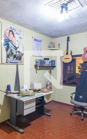 Casa à venda com 231m², 3 quartos e 2 vagas Casa à venda com 231m², 3 quartos e 2 vagasEdícula