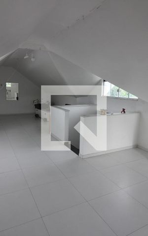 Casa à venda com 340m², 4 quartos e 3 vagassótão