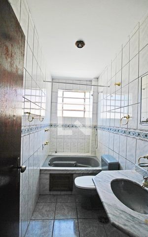 Apartamento para alugar com 80m², 3 quartos e 1 vagaBanheiro