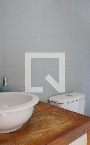 Apartamento à venda com 55m², 2 quartos e 1 vagaBanheiro Corredor