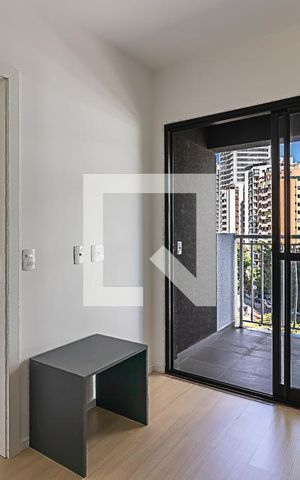 Studio à venda com 30m², 1 quarto e sem vaga Studio à venda com 30m², 1 quarto e sem vagaVaranda