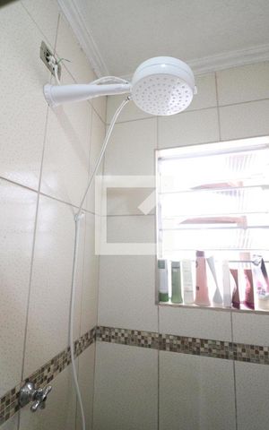 Casa à venda com 220m², 5 quartos e 3 vagasBanheiro 