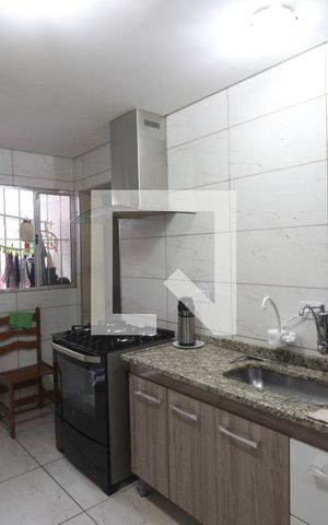 Casa à venda com 220m², 5 quartos e 3 vagasCozinha 