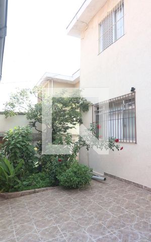Casa à venda com 220m², 5 quartos e 3 vagasGaragem 
