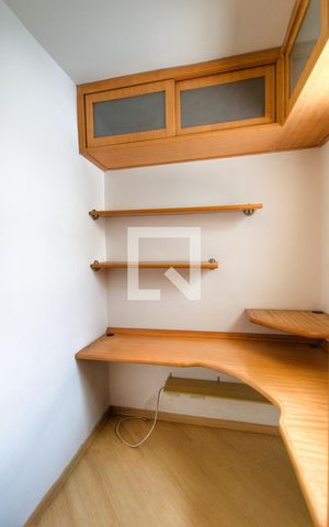 Apartamento à venda com 70m², 3 quartos e 2 vagasQuarto 2 - Escritório