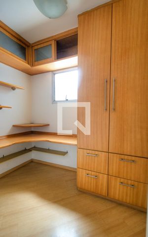 Apartamento à venda com 70m², 3 quartos e 2 vagasQuarto 2 - Escritório