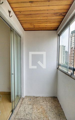 Apartamento à venda com 70m², 3 quartos e 2 vagasVaranda