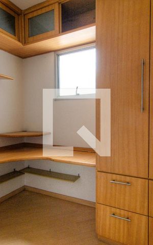 Apartamento à venda com 70m², 3 quartos e 2 vagasQuarto 2 - Escritório