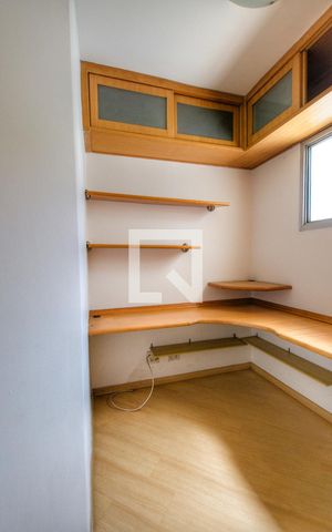 Apartamento à venda com 70m², 3 quartos e 2 vagasQuarto 2 - Escritório