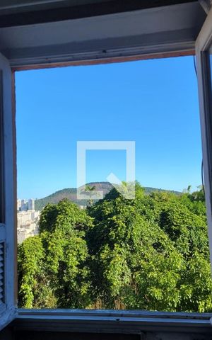 Casa à venda com 340m², 4 quartos e sem vaga