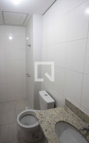 Apartamento para alugar com 43m², 2 quartos e sem vaga Apartamento para alugar com 43m², 2 quartos e sem vagaBanheiro