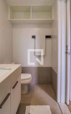 Apartamento à venda com 71m², 2 quartos e 2 vagasBanheiro da Suíte 2