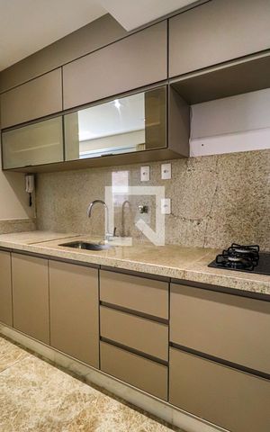 Apartamento à venda com 71m², 2 quartos e 2 vagasCozinha e Área de Serviço